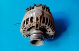 Генератор для Opel Zafira 2007 года на фотографиях