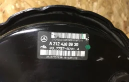 Вакуумный усилитель тормозов для Mercedes-Benz E class 2010 года на фотографиях