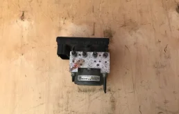 Блок ABS для Mazda CX 5 2013 года на фотографиях