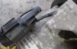 Компрессор кондиционера для Nissan Primera 2003 года на фотографиях