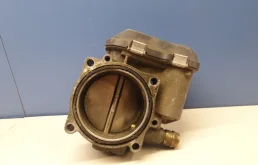 Дроссельная заслонка для BMW X5 на фотографиях