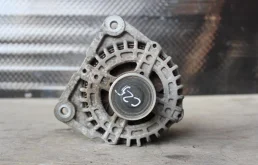 Генератор для Nissan X-Trail 2014 года на фотографиях