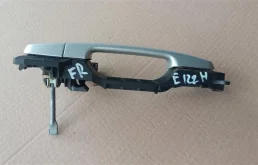 Ручка двери передняя правая внешняя для Toyota Corolla на фотографиях