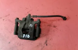 Задняя скоба суппорта правая для Nissan Qashqai J10 2006-2013