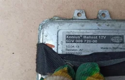 Блок розжига ксенона для Opel Insignia 2013 года на фотографиях